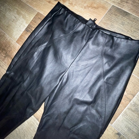 F21 gently used faux leather high waisted pants size US26 - Picture 1 of 6